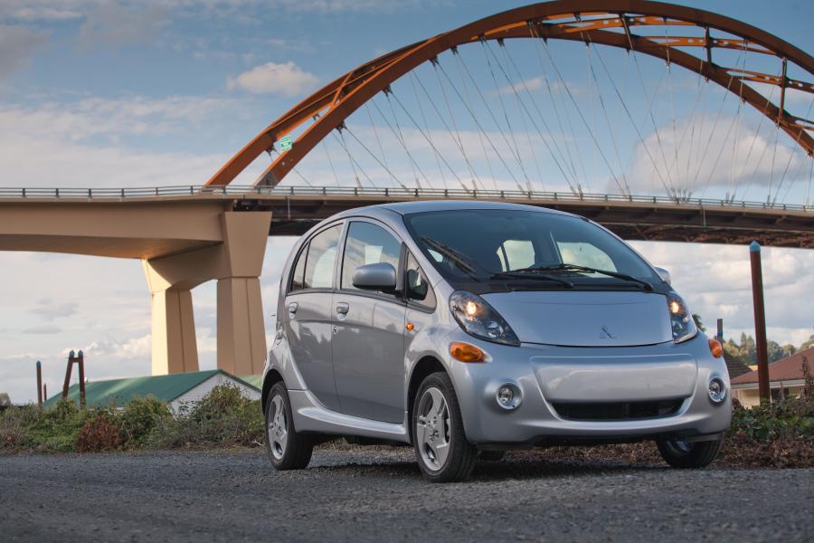  Mitsubishi i-MiEV 2012 года  (US) (фото 85 из 234)